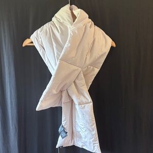 Nuage pull through puffer scarf beige Cream wrap NWT